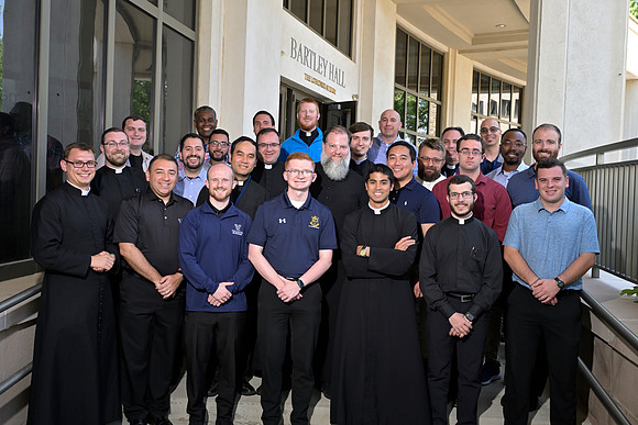 VSB_MenFormation_176